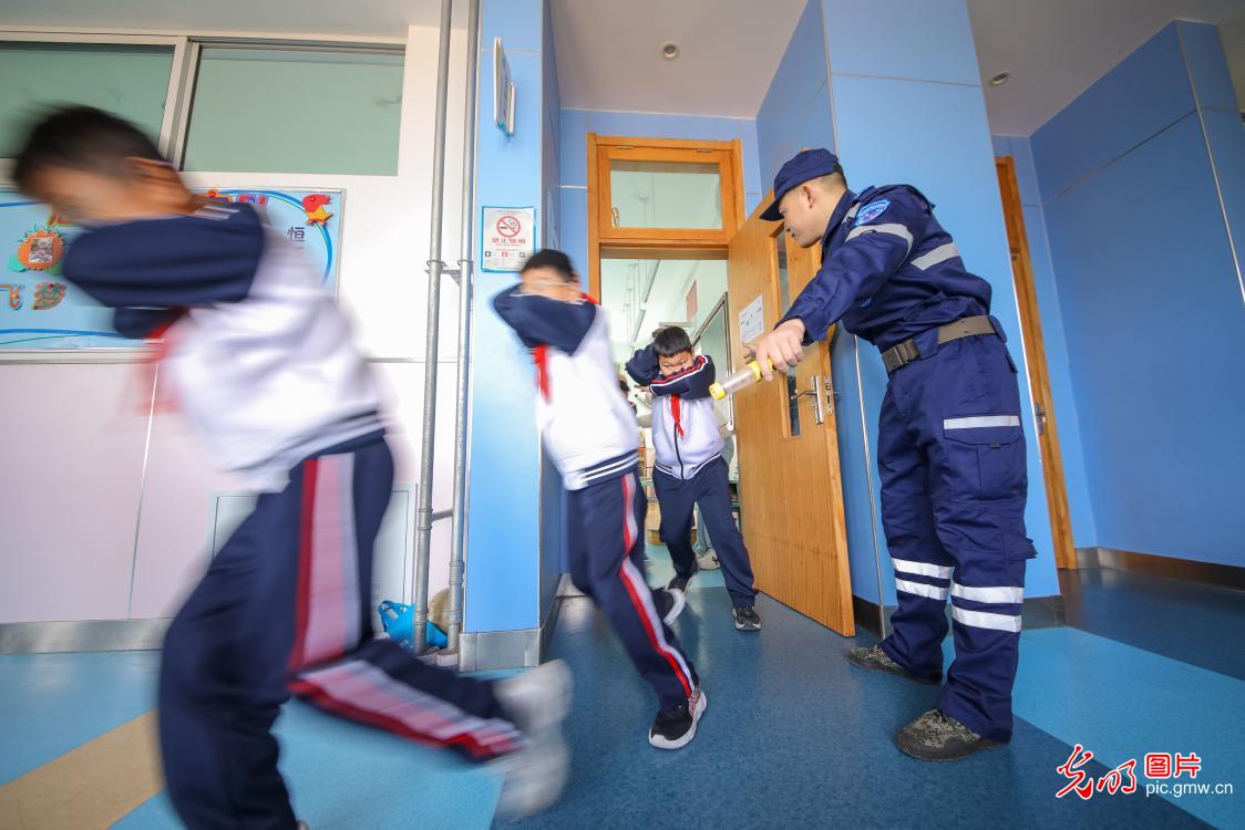 国家安全知识进校园 护航青少年健康成长 国家安全知识进校园 护航青少年健康成长
