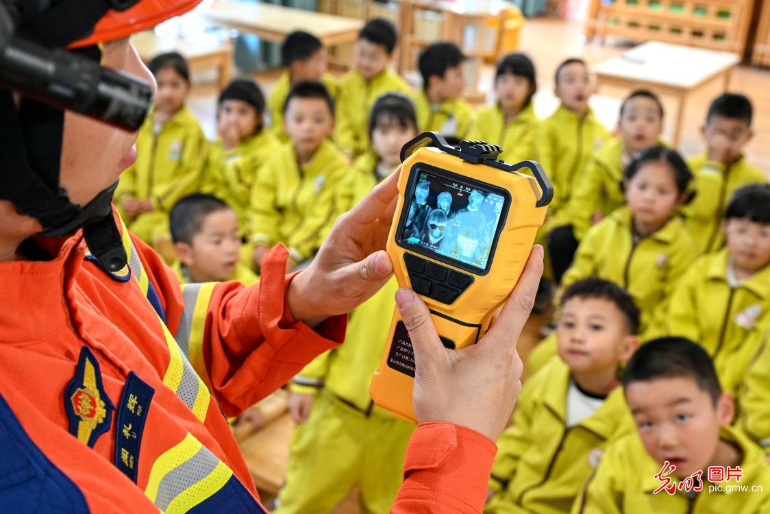 国家安全知识进校园 护航青少年健康成长 国家安全知识进校园 护航青少年健康成长