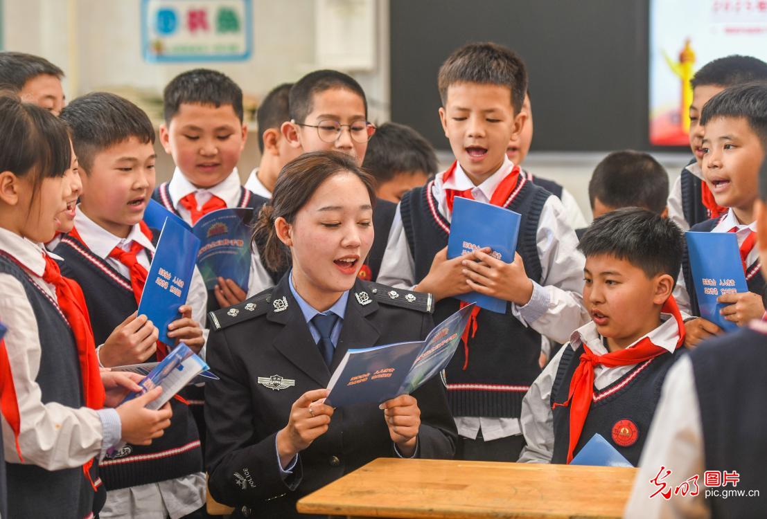 国家安全知识进校园 护航青少年健康成长 国家安全知识进校园 护航青少年健康成长
